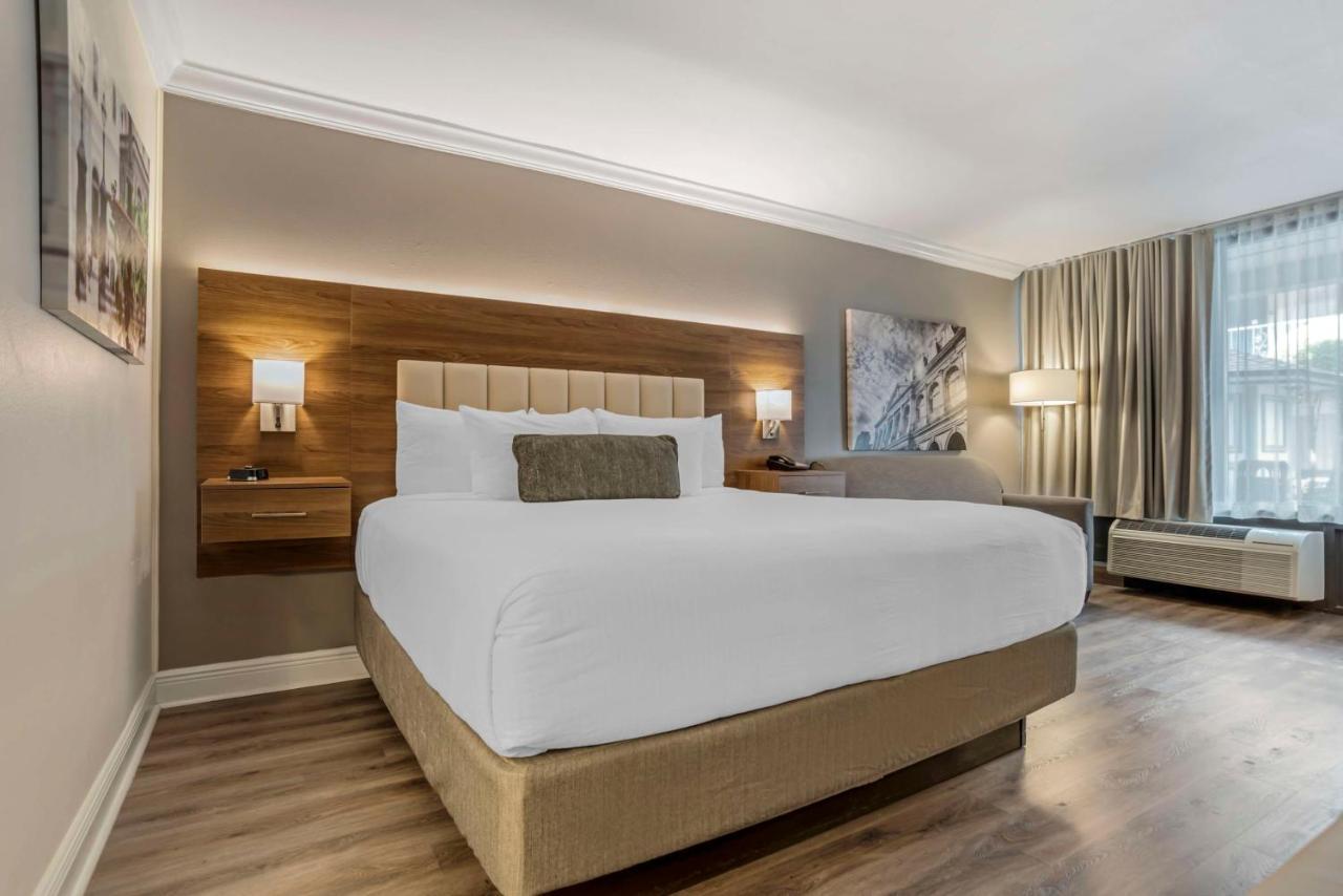 Best Western Plus Westbank Harvey Exterior photo