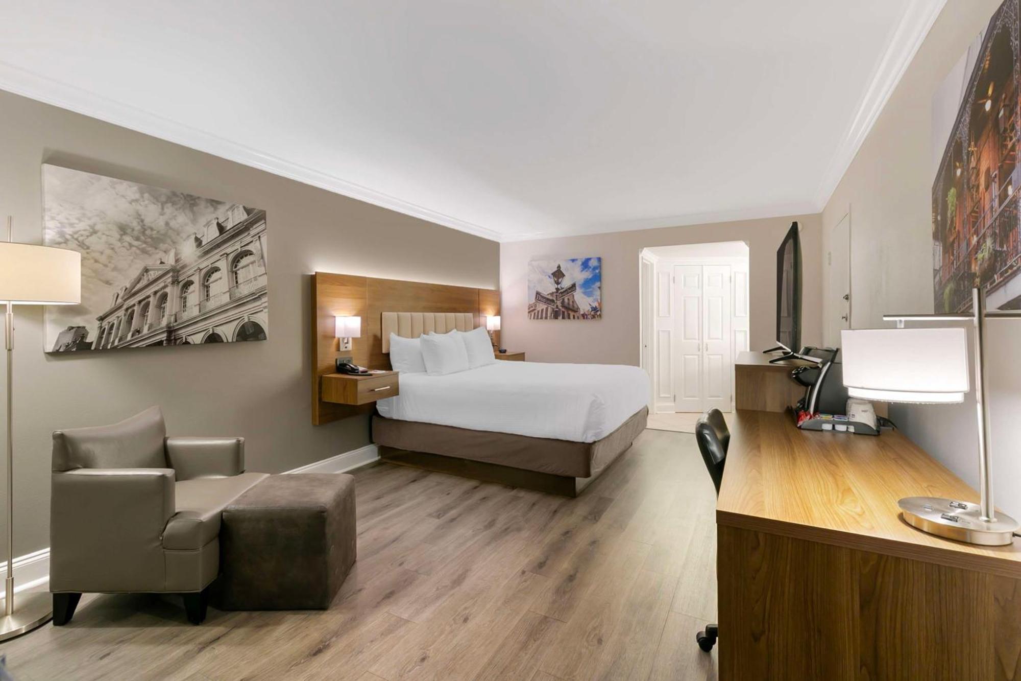 Best Western Plus Westbank Harvey Exterior photo